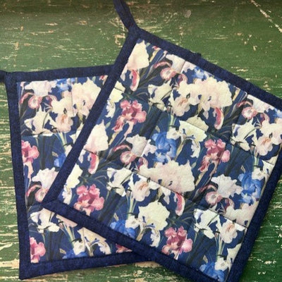 Kitchen: Pot Holder Set of Two